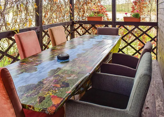 Дом отдыха Gorgeous In With Kitchen Бискупец